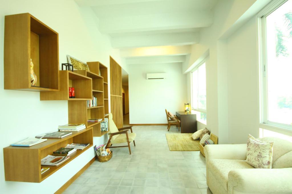 Baan Dinso Hostel@Ratchadamnoen Bangkok Buitenkant foto