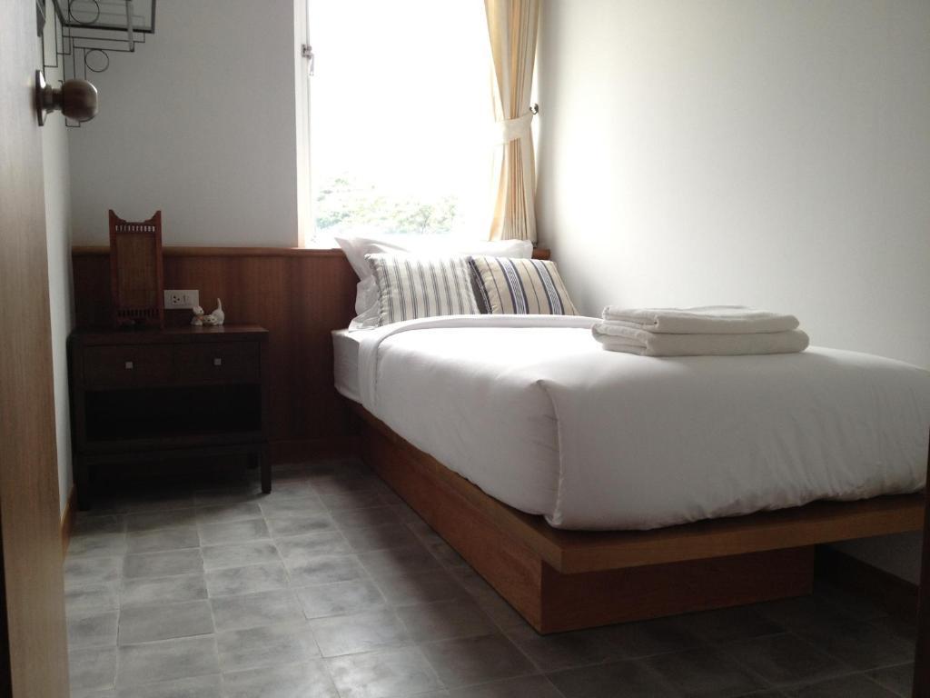 Baan Dinso Hostel@Ratchadamnoen Bangkok Kamer foto